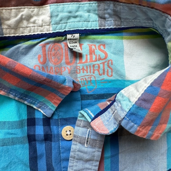 Short sleeved button down. - Picture 2 of 4